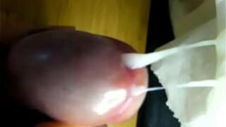 Сперма извергается из уретры - порно видео