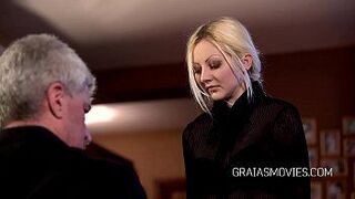 Новый раб осмотрен - порно видео