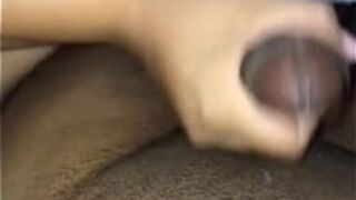 Дрочу моему куколду и рассказываю ему о своих любовниках, он обожает знать все подробности - порно видео