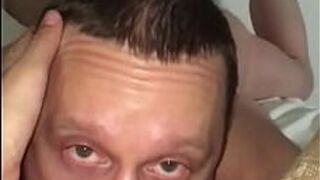 Лизун в деле. Кунилингус. - порно видео