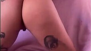 жемчужина киски - порно видео