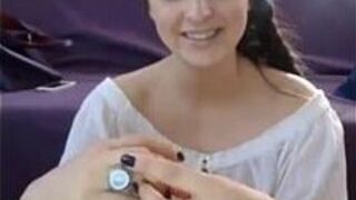 Девушка перед вебкамерой - Русский - Ступни - Раздвинутая киска - порно видео