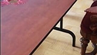 Выдавливание спермы из члена - порно видео