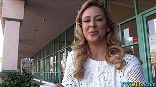 Мамочка вибрирует Киска пов - порно видео