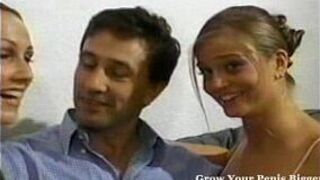 Горячая шлюшка с большими сиськами трахается - порно видео