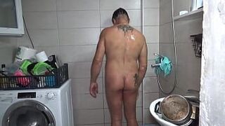 августейший душ - порно видео