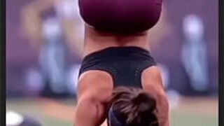 Королева сексуального фитнеса - порно видео